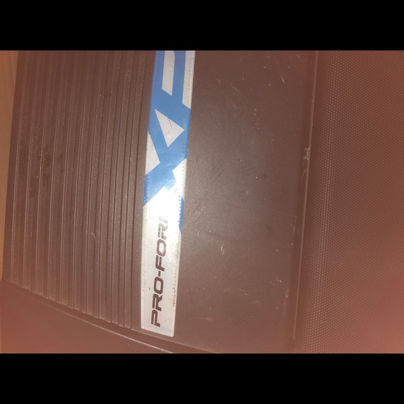 Treadmill - Picture 4 of 4